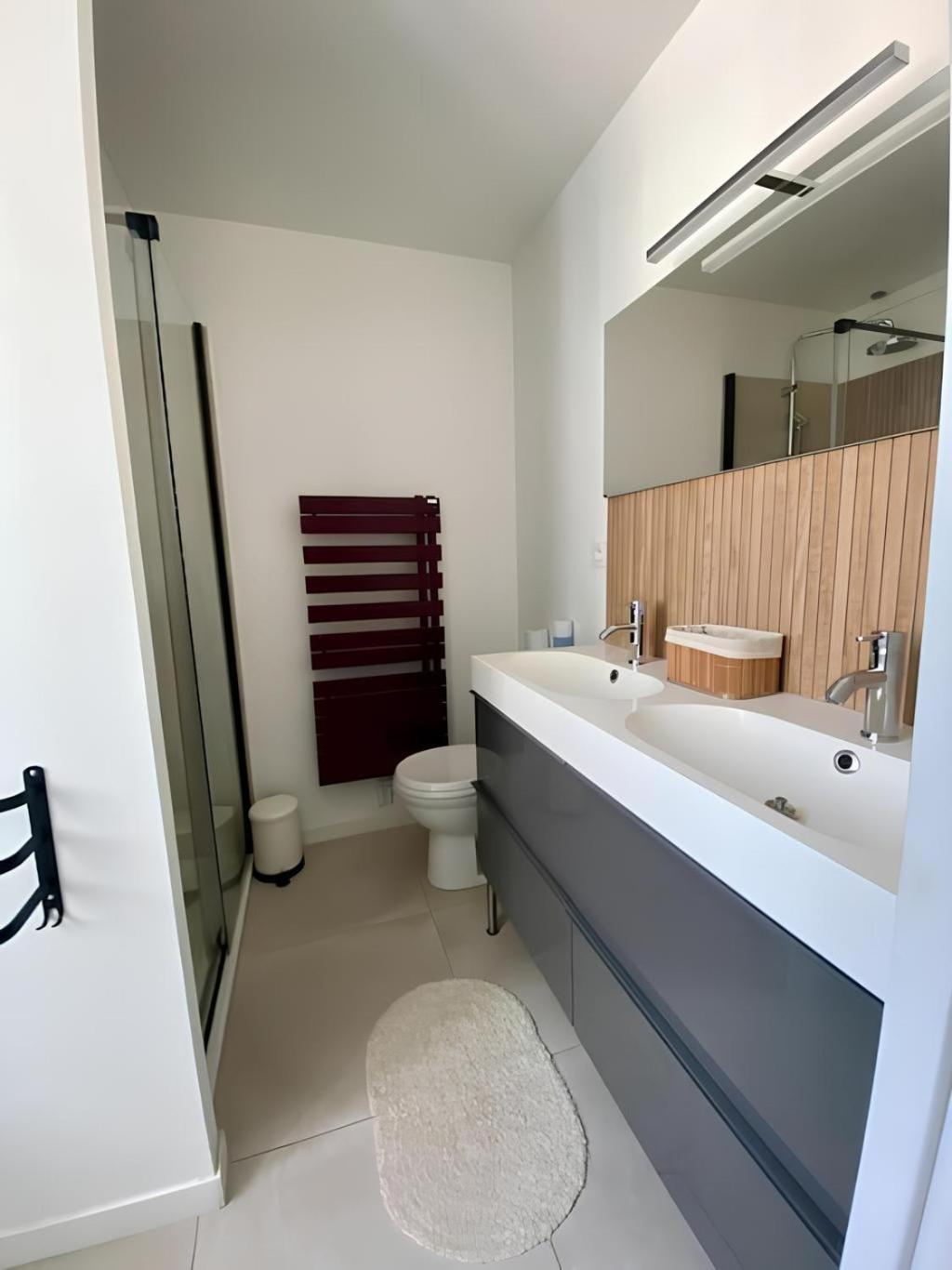 Maison Familiale Avec Exterieur Menage Et Linges Inclus Rouen Bagian luar foto